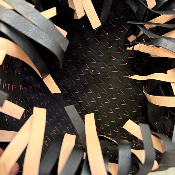 Emilio Pucci RARE fringes woven leather red/black/cream large clutch bag - Picture 13 of 13